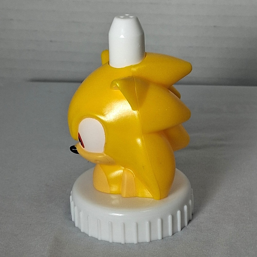 Super Sonic the Hedgehog Good 2 Grow Drink‎ Bottle Top Figure 2024 Never Used - Picture 2 of 6